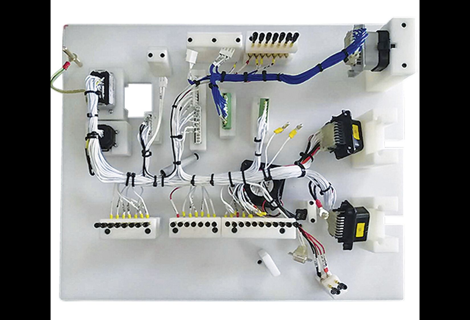 Harness assembled in master controller used in 1140V Intelligent combination variable frequency starter for mining.